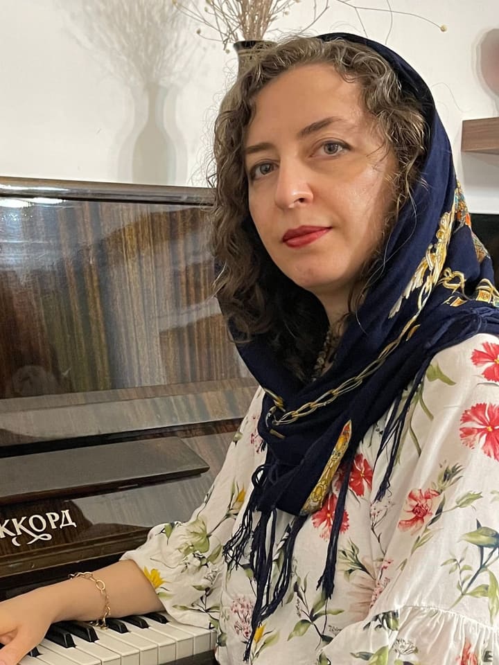 نگار کریمی